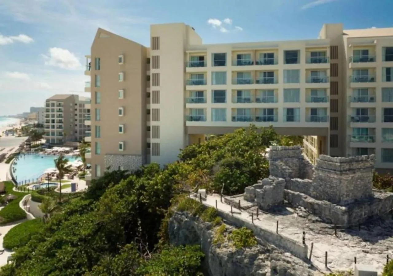 Enjoy The Cancun Area With The Family In This Family Friend 2Bd Resort Condo With Amenities