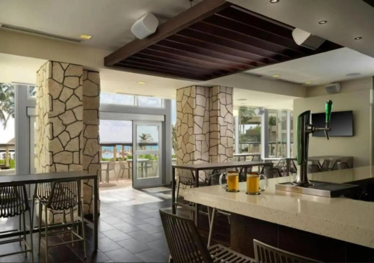 Enjoy The Cancun Area With The Family In This Family Friend 2Bd Resort Condo With Amenities
